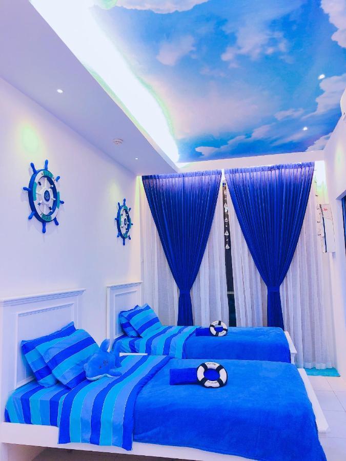 Cat City Mediterranean Theme City&Pool View Homestay 貓城地中海主題城市泳池風景民宿 쿠칭 외부 사진