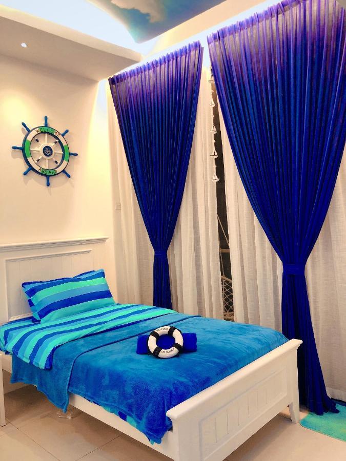 Cat City Mediterranean Theme City&Pool View Homestay 貓城地中海主題城市泳池風景民宿 쿠칭 외부 사진